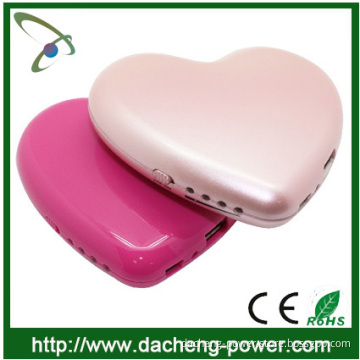 Newly design 5000mAH hiqh qualtiy heart shape portable cell phone charger